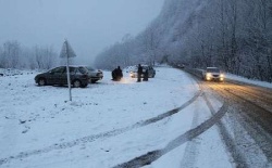 برف و کولاک در اردبیل / رانندگان مراقب باشند