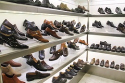 تخفیف‌های 300تا 400هزار تومانی فروش کفش‌ها در برخی مناطق تهران! 