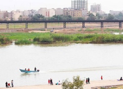  دبیر علمی سمینار مهندسی رودخانه: توسعه خوزستان در گرو زنده‌بودن كارون و كرخه است