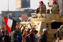 انفجار تروریستی در العریش مصر ۱۸ زخمی برجا گذاشت