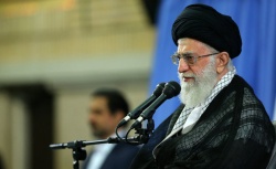 رهبرانقلاب در دیدار کارگزاران حج: تجربیات وحدت بخش ملت ایران در حج منتقل شود