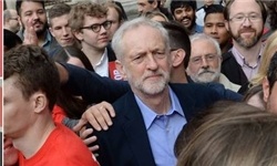 «زلزله سیاسی» در انگلیس؛ «کوربین» به عنوان رهبر حزب کارگر انتخاب شد