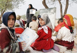 مدیر آموزش و پرورش حمیدیه : دختران روستائي به دلیل دوری مدرسه ناچار به ترک تحصیل هستند