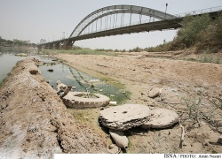با درخواست استاندار اصفهان و موافقت رئیس محیط زیست ؛ پروژه انتقال آب كارون مخفيانه در حال اجرا است