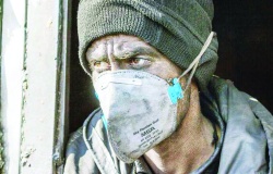 دبیرکل کانون عالی انجمن های صنفی کارگران : کارگر پول خرید روزانه ماسک را ندارد!