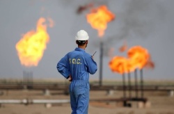 مدیرکل امور مالیاتی خوزستان : گرفتن حق آلایندگی، وزیر نفت را ناراحت کرده است