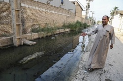 سياوش محمودي : بدون بارش باران در خیلی از نقاط شهر بالازدگی فاضلاب داریم