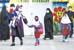 معاون متوسطه آموزش و پرورش استان خوزستان: حضور دانش آموزان اجباری است
