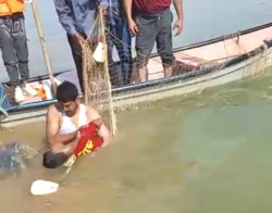 افكار عمومي منتظر برخورد مدعي العموم با مديران مقصر در حادثه خرمشهر هستند ؛ آيا فرماندار يا مديركل بحران عزل مي شوند! افكار عمومي منتظر برخورد مدعي العموم با مديران مقصر در حادثه خرمشهر هستند ؛ آيا فرماندار يا مديركل بحران عزل مي شوند!