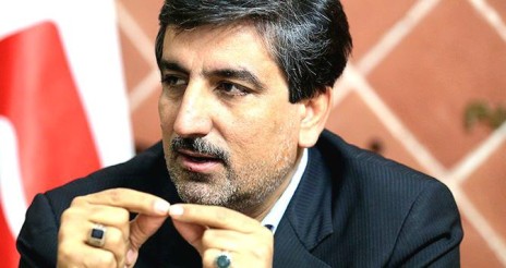 پاسخ سید شریف حسینی به سخنان توهین آمیز عبدالکریمی : آبادان سنگر غیرت و شرافت